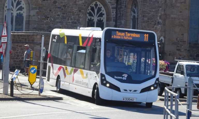 Guernsey, Allison şanzıman donanımlı 22 adet Wrightbus sipariş etti