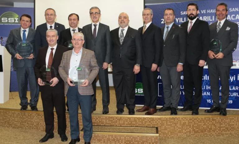 Savunma sanayiinde ihracatın şampiyonlarına ödül
